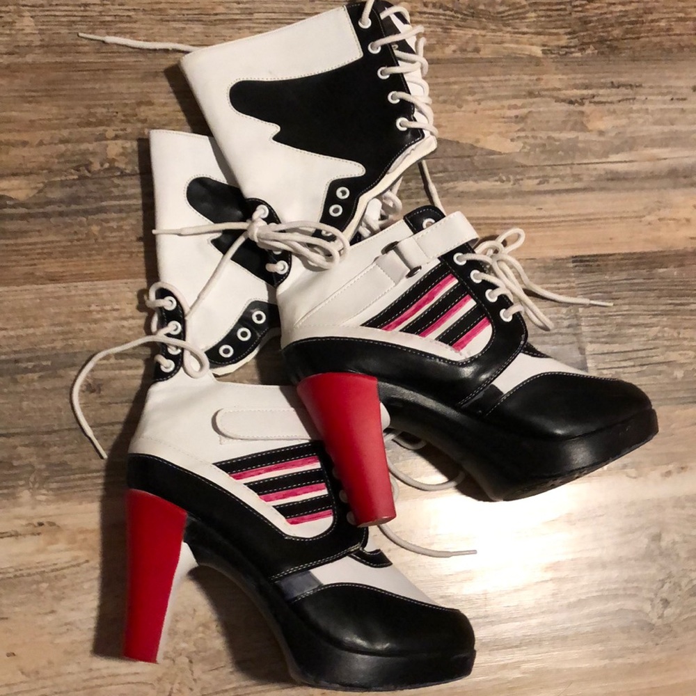 harley quinn shoes and gun holster